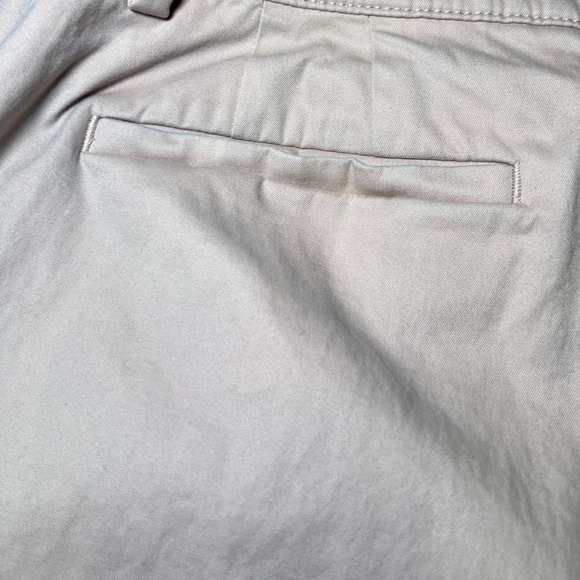 Talbots Perfect Crop Pants Womens 12 Khaki Casual Business Work Everyday - Picture 12 of 16